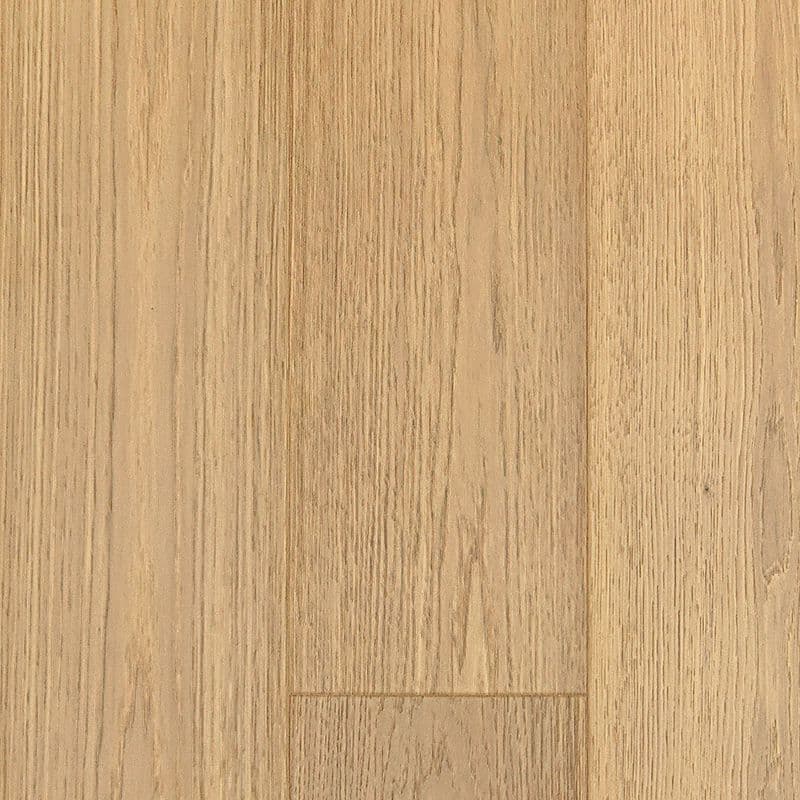 A close up of the wood grain on the floor