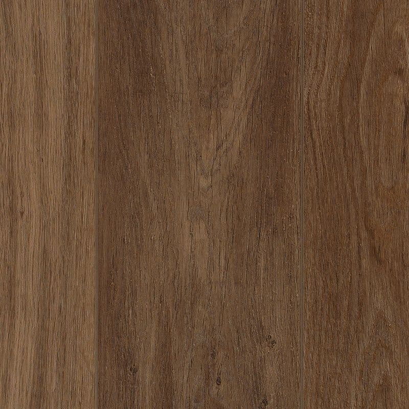 A close up of the wood grain on the floor