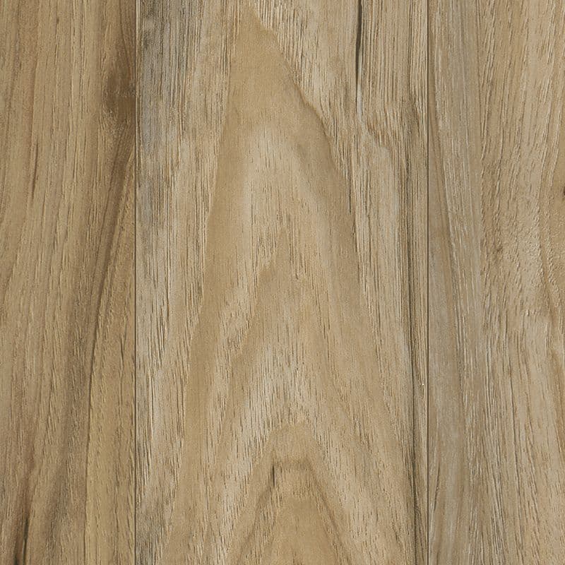 A close up of the wood grain on this floor