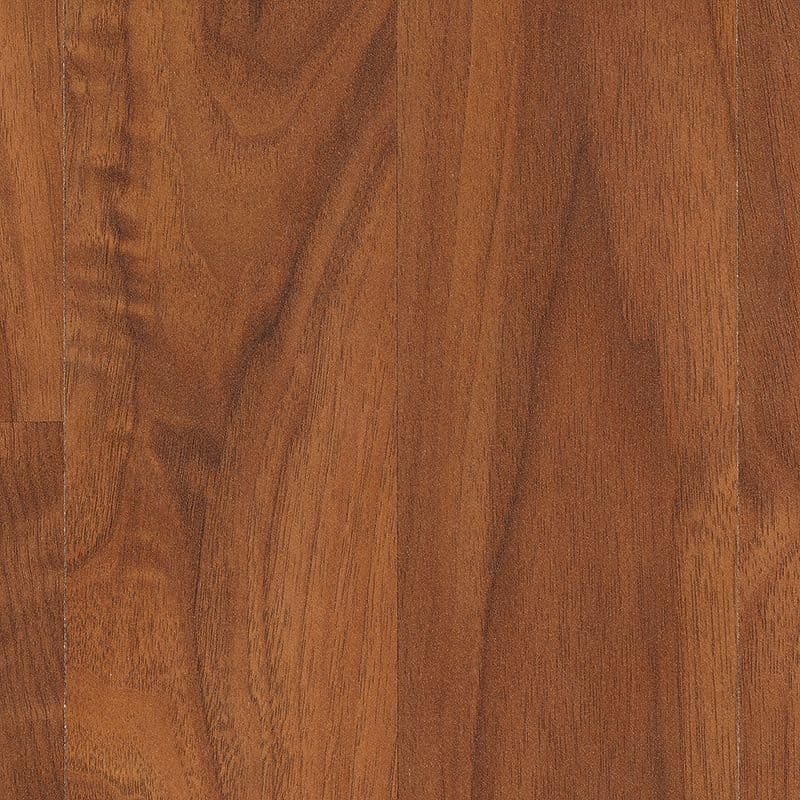 A close up of the wood grain on the floor
