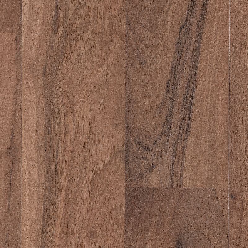 A close up of the wood grain on the floor