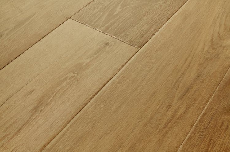 Mannington Adura Max Regency Oak Gilded Gold - Image 1