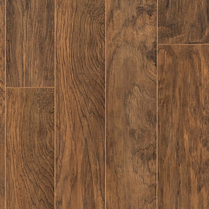 A close up of the wood grain on the floor