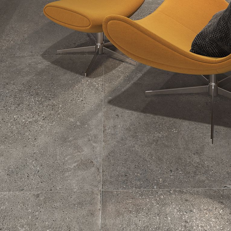 A chair and some chairs on the ground