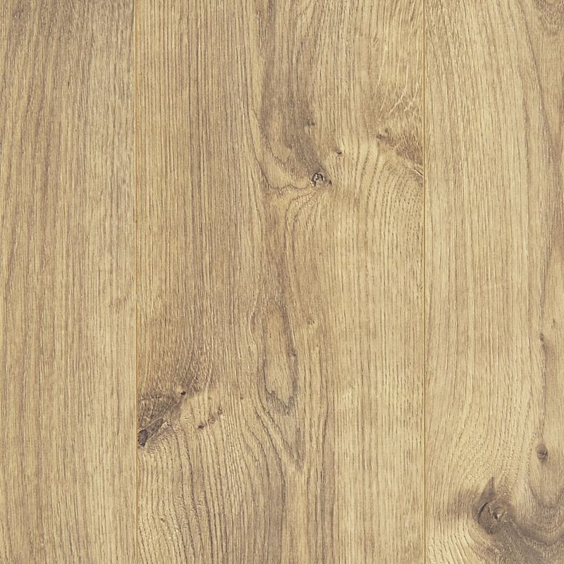 A close up of the wood grain on the floor