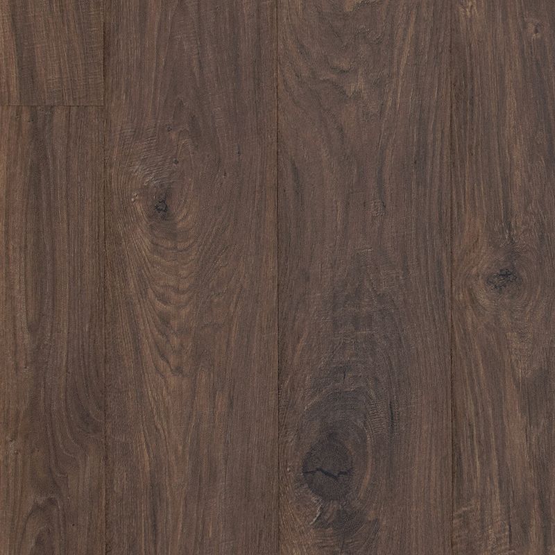 A close up of the wood grain on the floor