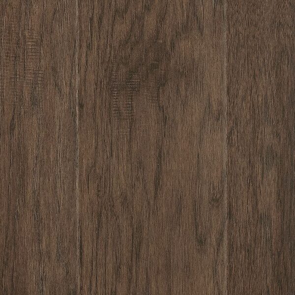 A close up of the wood grain on the floor