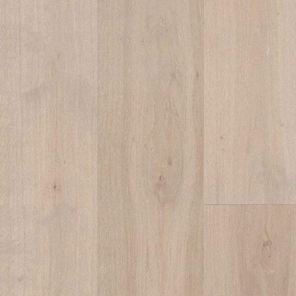 A close up of the wood grain on the floor