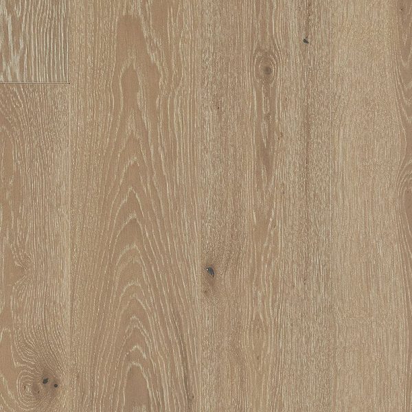A close up of the wood grain on the floor