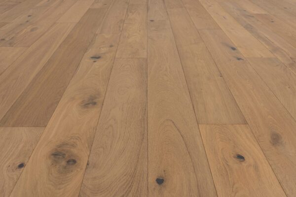 A close up of the wood grain on the floor