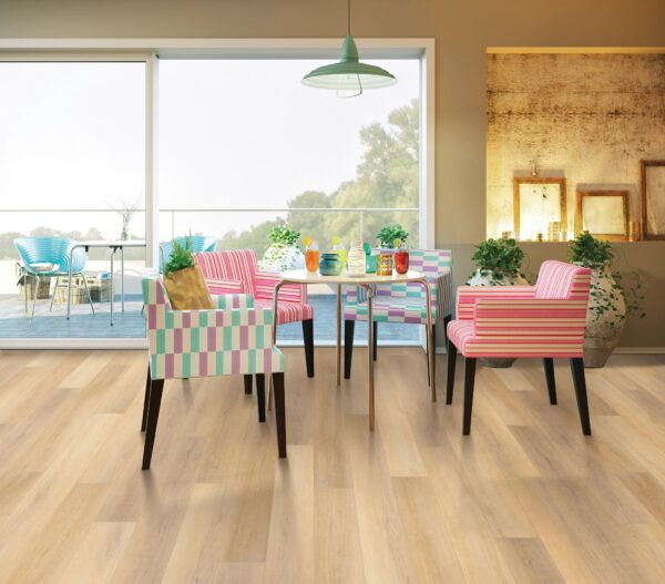 A dining room with chairs and tables in it